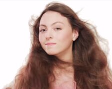 Маша Полякова.  Фото: скриншот YouTube-видео