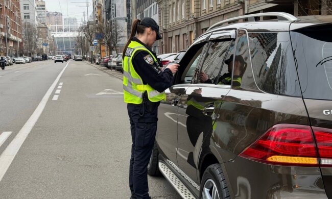 Водії помітять одразу: в Україні тихо змінили правила дорожнього руху, що потрібно знати