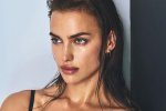 Супермодель и актриса Ирина Шейк появилась в ярком бикини. Вот это наряд!