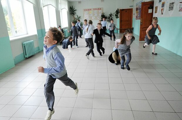 В киевских школах появятся люди в форме: что это значит, подробности ноу-хау