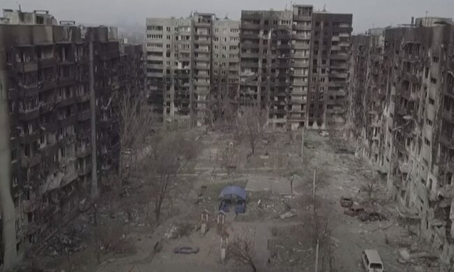 Зруйнований Маріуполь. Фото: скріншот YouTube-відео