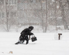 Российское лето: город завалило снегом, началась снежная буря