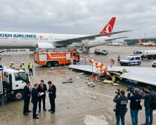 Boeing 777 Turkish Airlines Анталія аеропорт пошкодження