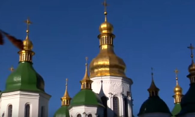 Украинская православная церковь остается: суд отказал Минкульту, подробности