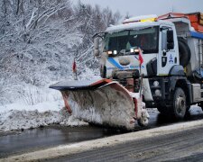 Все завалило снігом – шляховики показали, що відбувається по областях
