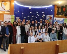 Голос, який почує світ: юні художники показали шлях від руйнування до відновлення України