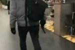 Во львовском ТРЦ устроили стрельбу, скриншот видео