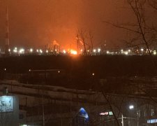 Пожар на нефтеперерабатывающем заводе в РФ. Фото vk.com