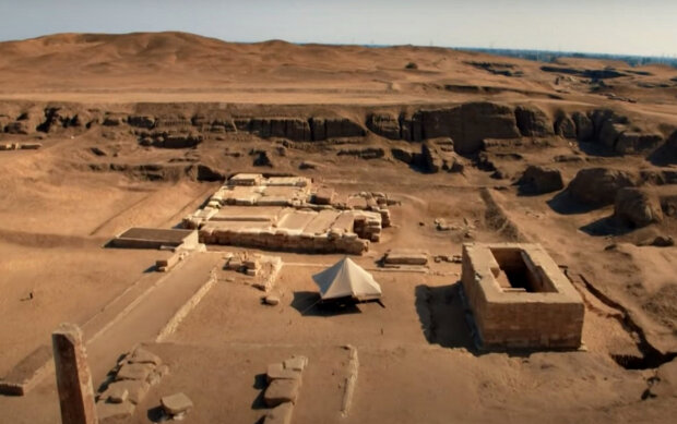Розкопки в Єгипті. Фото: скріншот YouTube-відео.