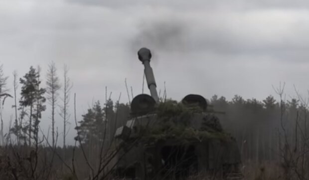 Українська артилерія. Фото: скріншот YouTube-відео