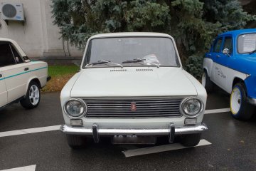 В гараже нашли новенькую Ладу в идеальном состоянии: стояла без дела с советских времен (фото)