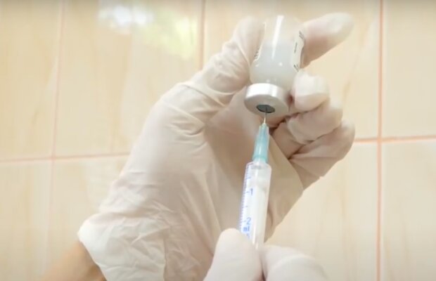 Все на вакцинацию: в Одессу поступила огромная партия вакцин от 10 недугов