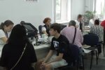 Надання послуг українцям. Фото: скріншот YouTube-відео