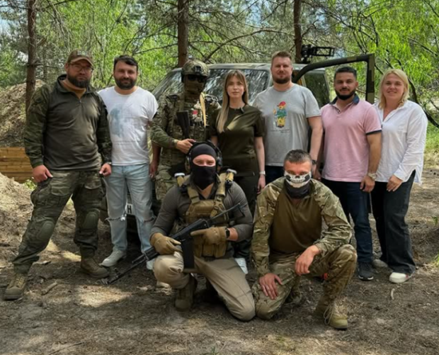 ФОТО: Денис Пащенко вместе с нашими военными