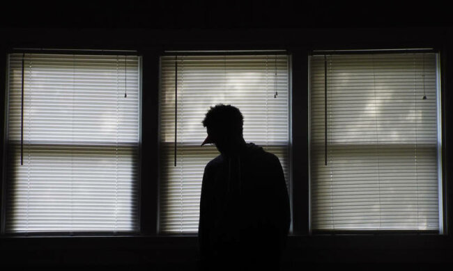 В Харьковской области нашли тело самоубийцы