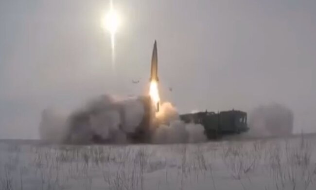 рф запускає ракету "Іскандер". Фото: скріншот YouTube-відео