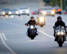 Кому з українців загрожуює конфіскація мотоциклів на користь ЗСУ. Фото: скрін YouTube