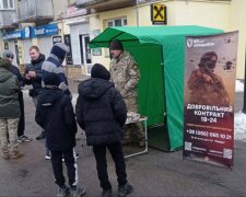 Одноразова виплата при першому контракті в ЗСУ: ТЦК озвучили суми для рядових, сержантів і офіцерів