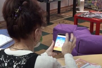 Пенсіонерка. Фото: скріншот YouTube-відео