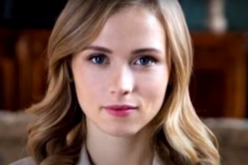 Анна Кошмал. Фото: скриншот YouTube