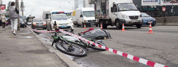 Смертельная велопрогулка: в Киеве самосвал «убил» велосипедиста