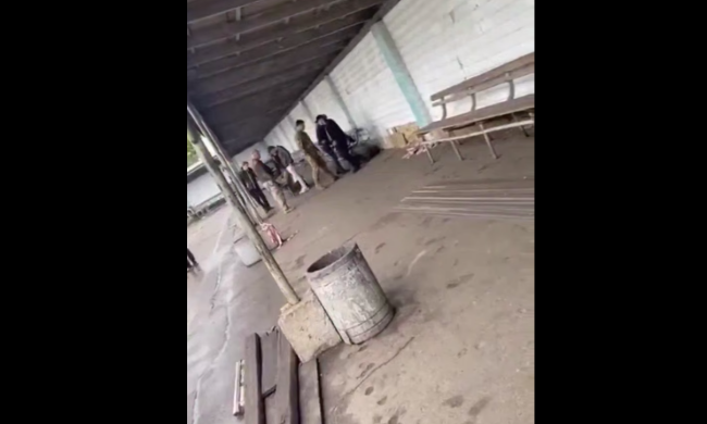 В сети появилось видео, как из бусифицированных делают "добровольцев"