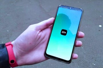 Приложение "Дія". Фото: скриншот YouTube