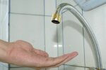 Могут не включить целые сутки: Киев оставили без воды, что произошло