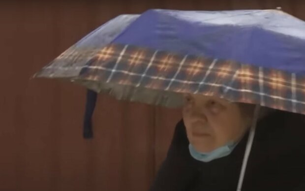Дощ.  Фото: скріншот YouTube-відео
