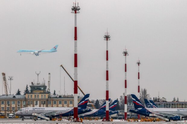 Літак рейсу Москва-Сочі, який двічі здійснював вимушену посадку через загрозу атаки дронів 5 червня 2026 року