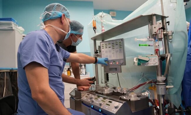 О таком и не мечтали: украинцы могут бесплатно лечиться в клиниках по всему миру – в Кабмине рассказали как