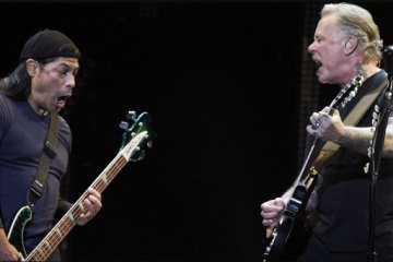 Гитарист "Кино" ответил Metallica за то, что спели их песню "Группа крови". Видео