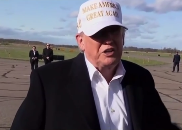 Трамп заявив, що Україна більше не є його проблемою. Фото: скріншот YouTube-відео