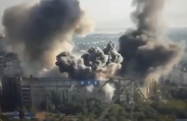 Ракетный удар по Николаеву. Фото: Twitter