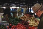 Похрустим только по праздникам: в Украине подскочили цены на огурцы – заморские фрукты и те дешевле