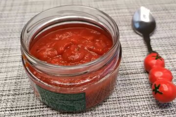 Домашний кетчуп. Фото: YouTube