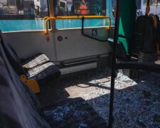 Огромная фура въехала в пассажирский автобус с людьми: в Днепре ЧП, подробности и кадры с места событий