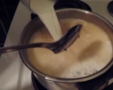 Гречневая каша на молоке. Фото: скриншот YouTube-видео