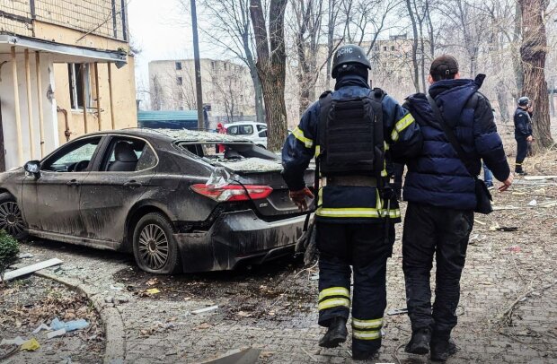 Ад в Кривом Роге: орки атаковали баллистикой - разрушено учебное заведение, есть погибшие