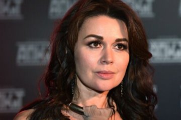 Анастасия Заворотнюк