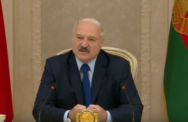 Вот это поворот: Лукашенко отказался от российской нефти, что будет