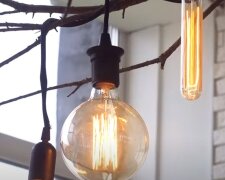 Лампочки. Фото: скриншот YouTube-видео