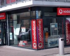 Vodafone предлагает обмен минутами. Фото: YouTube, скрин