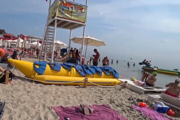 Відпочинок на морі.  Фото: скріншот YouTube-відео