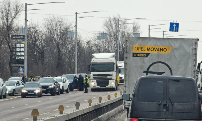 Бронь від мобілізації, скасування броні, військовозобов'язані. Фото: Стіна