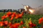 Бойові дії на фронті, українські військові на позиціях, Покровський і Гуляйпільський напрямки