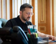 Президент Зеленский, подписание закона. Фото: Telegram