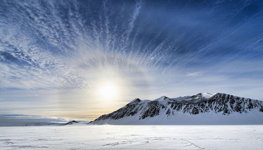Ученые удивили: В Антарктиде обнаружили массу «подарков» из космоса