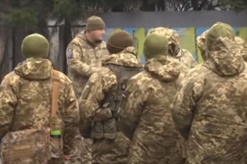 Украинские военные. Фото: скриншот YouTube-видео
