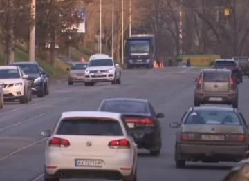 В Украине за нарушение ПДД будут отбирать права. Фото: Факты, скрин